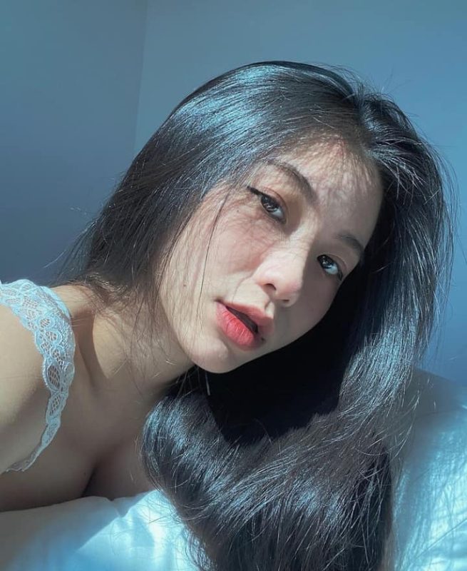 Hình Ảnh Gái Xinh Không Mặc Đồ Nét Đẹp Quyến Rũ Và Phong Cách Tinh Tế Gây Sốt Cộng Đồng