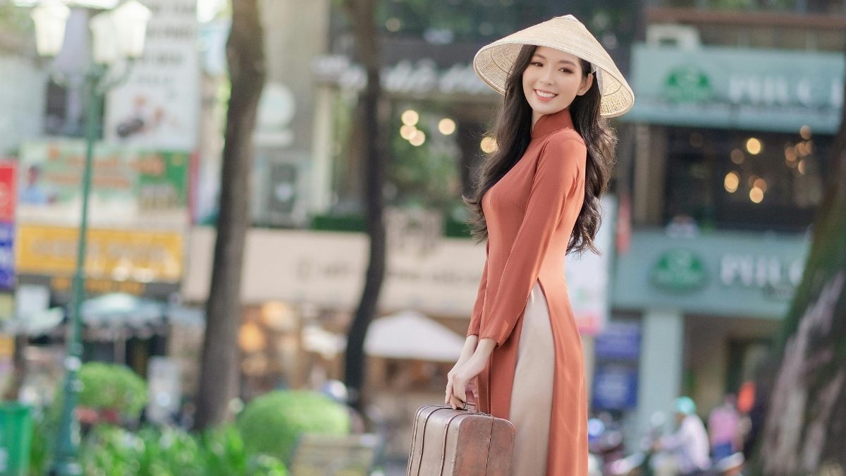 Khám Phá Nét Đẹp Quyến Rũ Của Du Gai Xinh – Điểm Nhấn Của Vẻ Đẹp Hiện Đại Và Truyền Thống